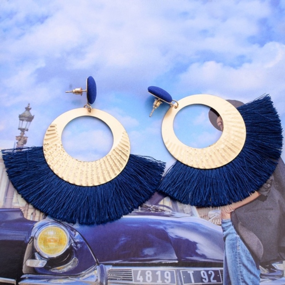 🔴 Blue Tassel Fringed Earrings - Picture 2 of 2
